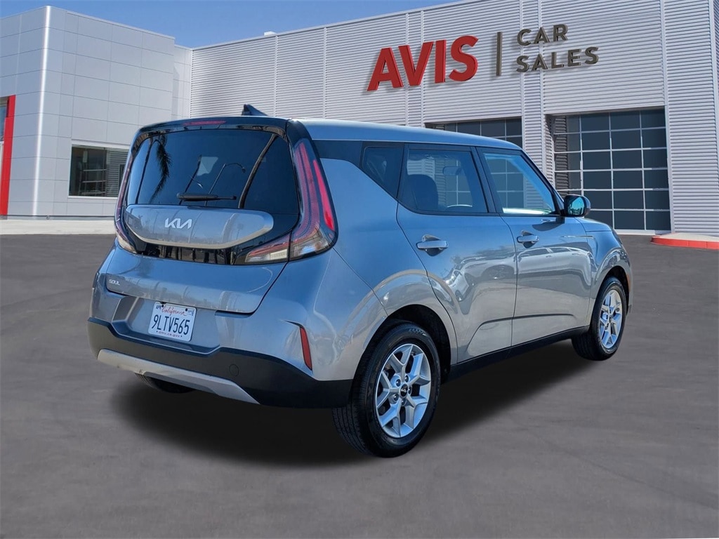 2024 Kia Soul LX photo 4