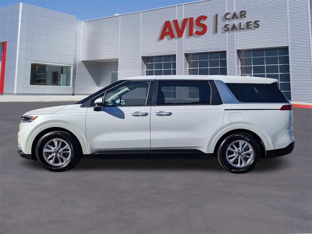 Thumbnail: 2024 Kia Carnival - 10