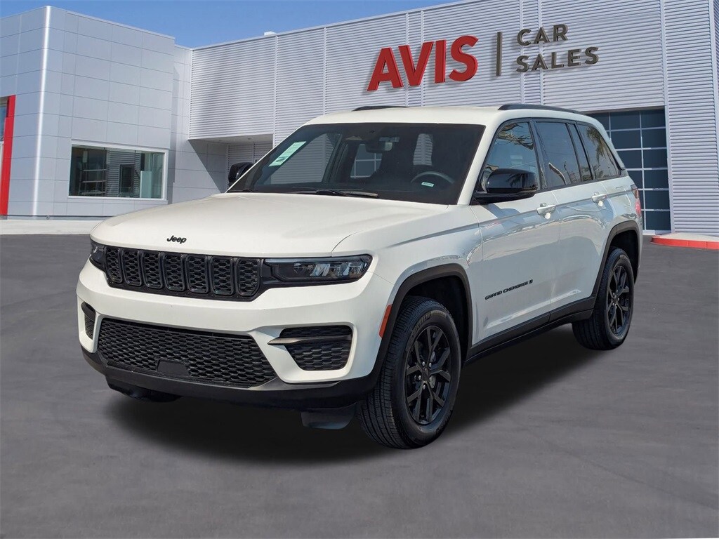 Thumbnail: 2024 Jeep Grand Cherokee - 1