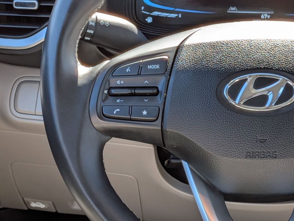 Thumbnail: 2025 Hyundai Venue - 23