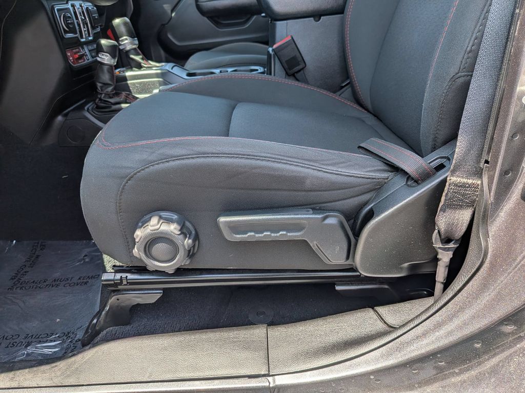 2023 Jeep Wrangler 4-Door Rubicon - Photo 14