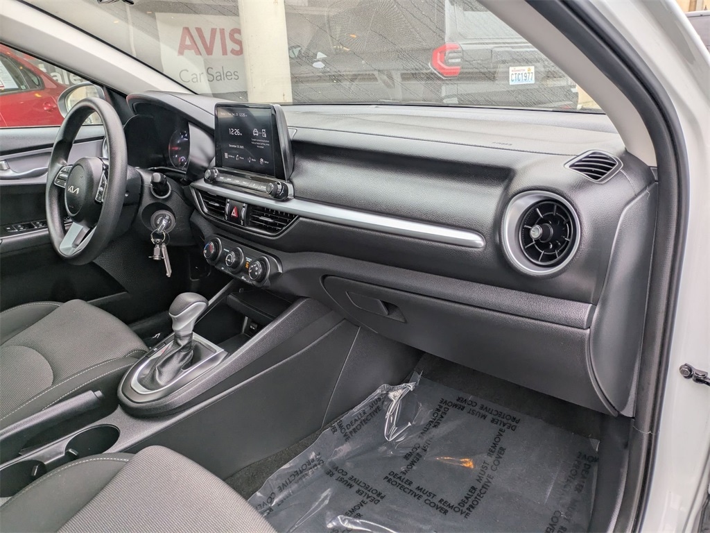 Thumbnail: 2024 Kia Forte - 33