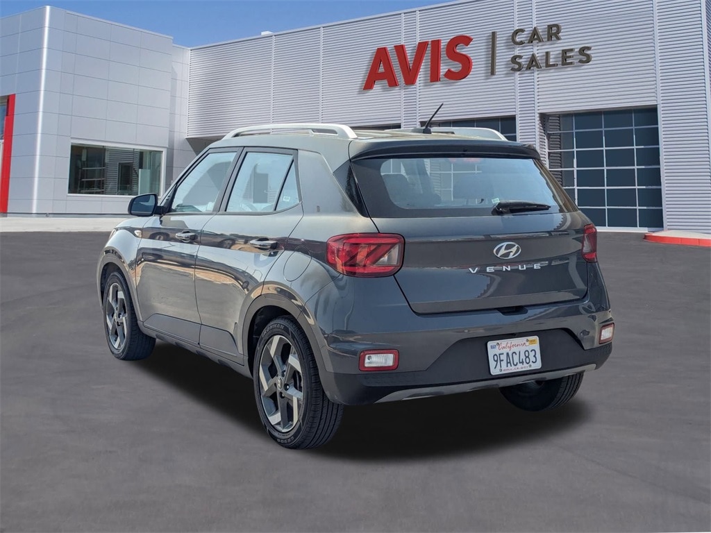 Thumbnail: 2023 Hyundai Venue - 9
