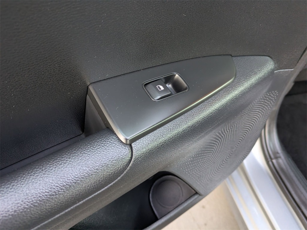 Thumbnail: 2024 Kia Forte - 28