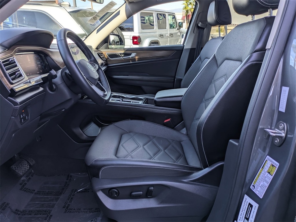 Thumbnail: 2024 Volkswagen Atlas - 25