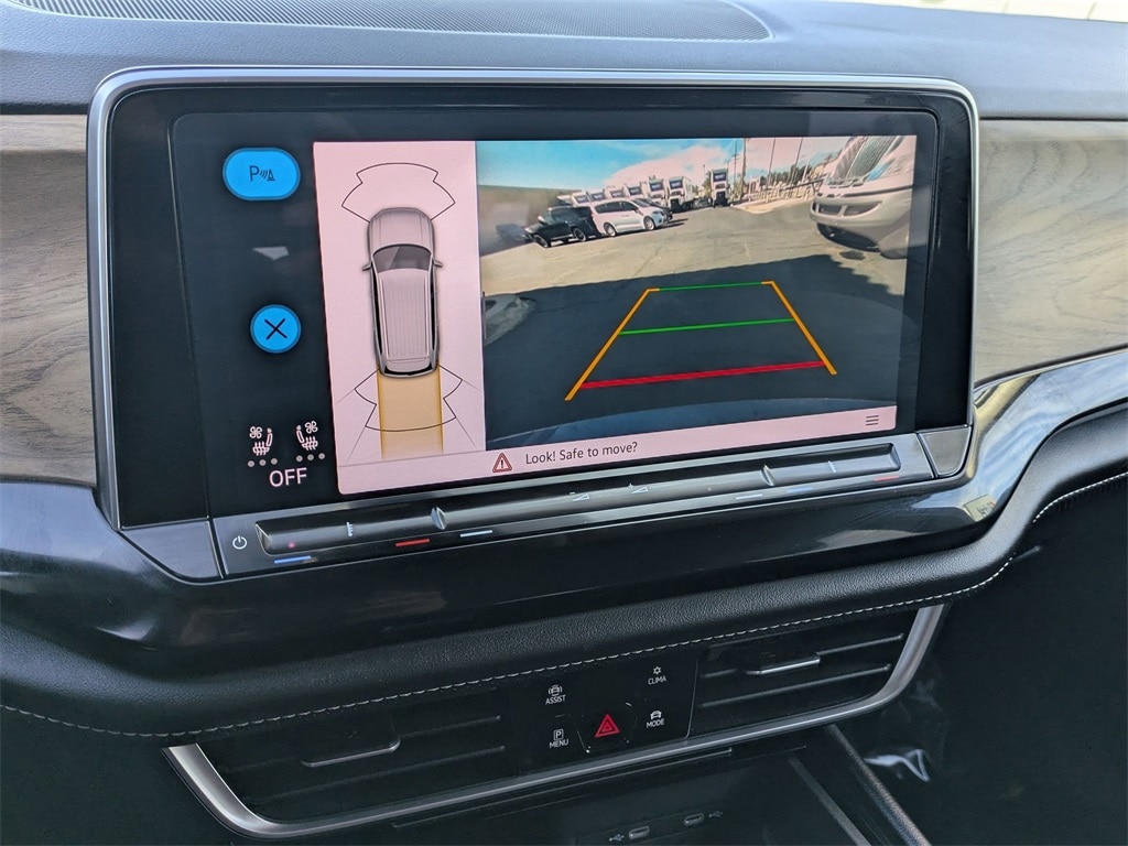 Thumbnail: 2024 Volkswagen Atlas - 18