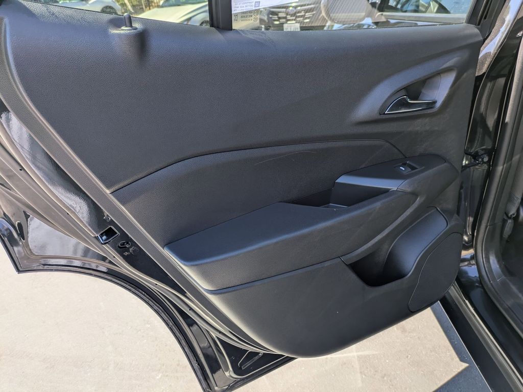 Thumbnail: 2025 Chevrolet Trax - 27