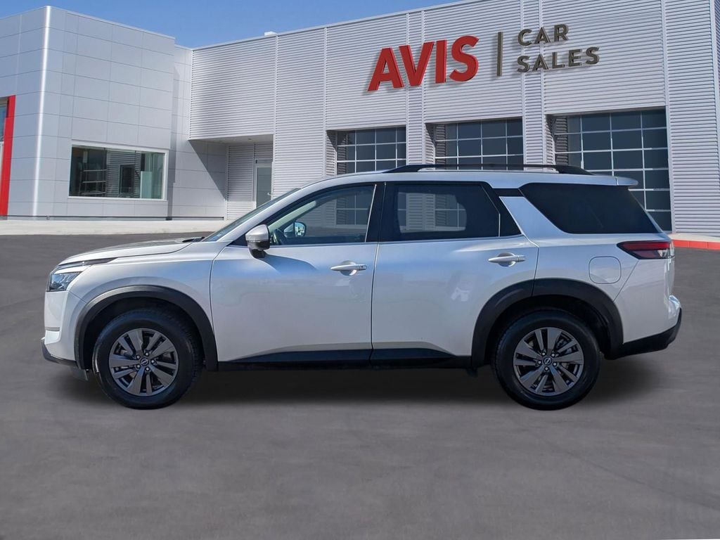 Thumbnail: 2024 Nissan Pathfinder - 10