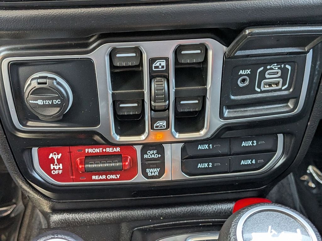 Thumbnail: 2025 Jeep Wrangler - 20