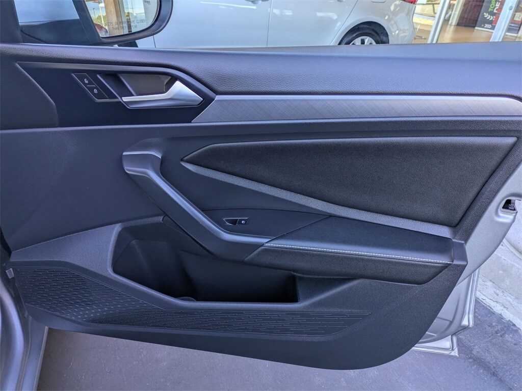 Thumbnail: 2024 Volkswagen Jetta - 33