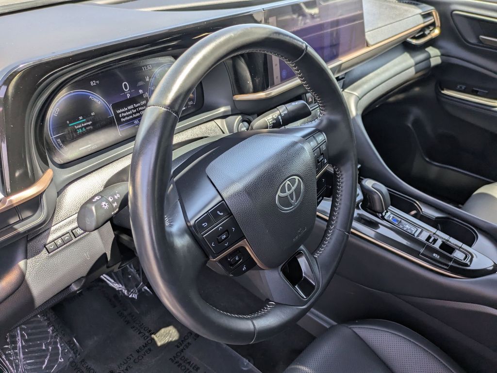 Thumbnail: 2024 Toyota Crown - 19