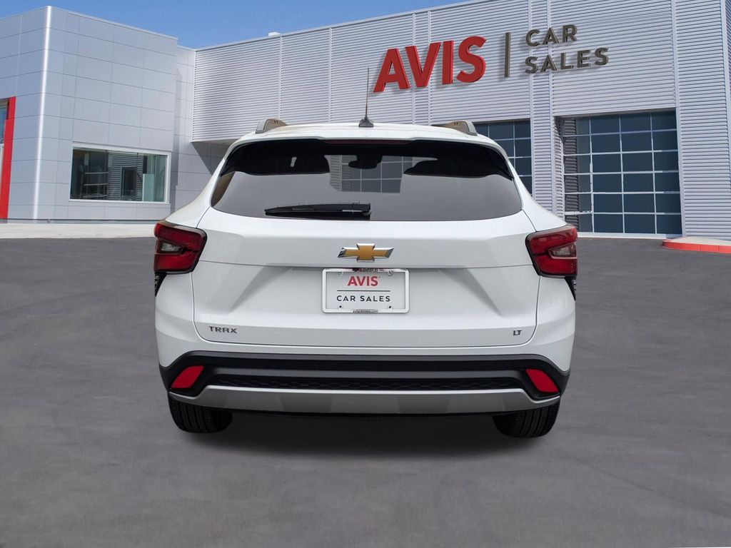 Thumbnail: 2025 Chevrolet Trax - 5