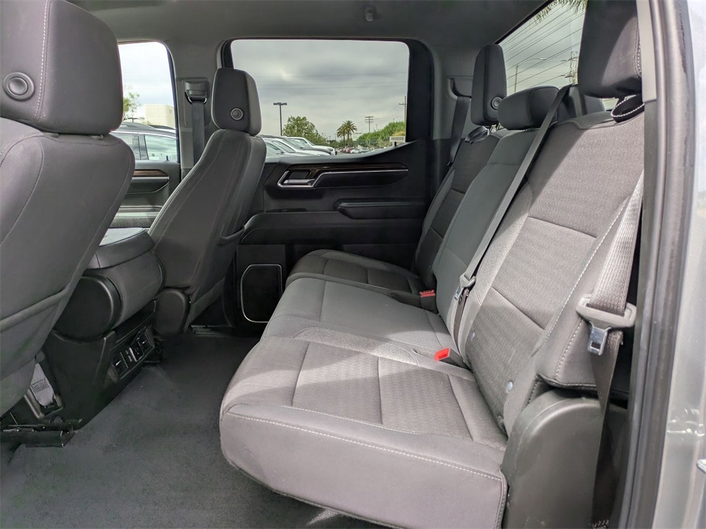 Thumbnail: 2024 Chevrolet Silverado 1500 - 28