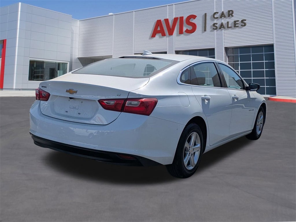 Thumbnail: 2023 Chevrolet Malibu - 6