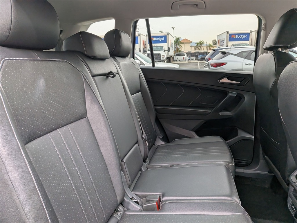 Thumbnail: 2024 Volkswagen Tiguan - 30