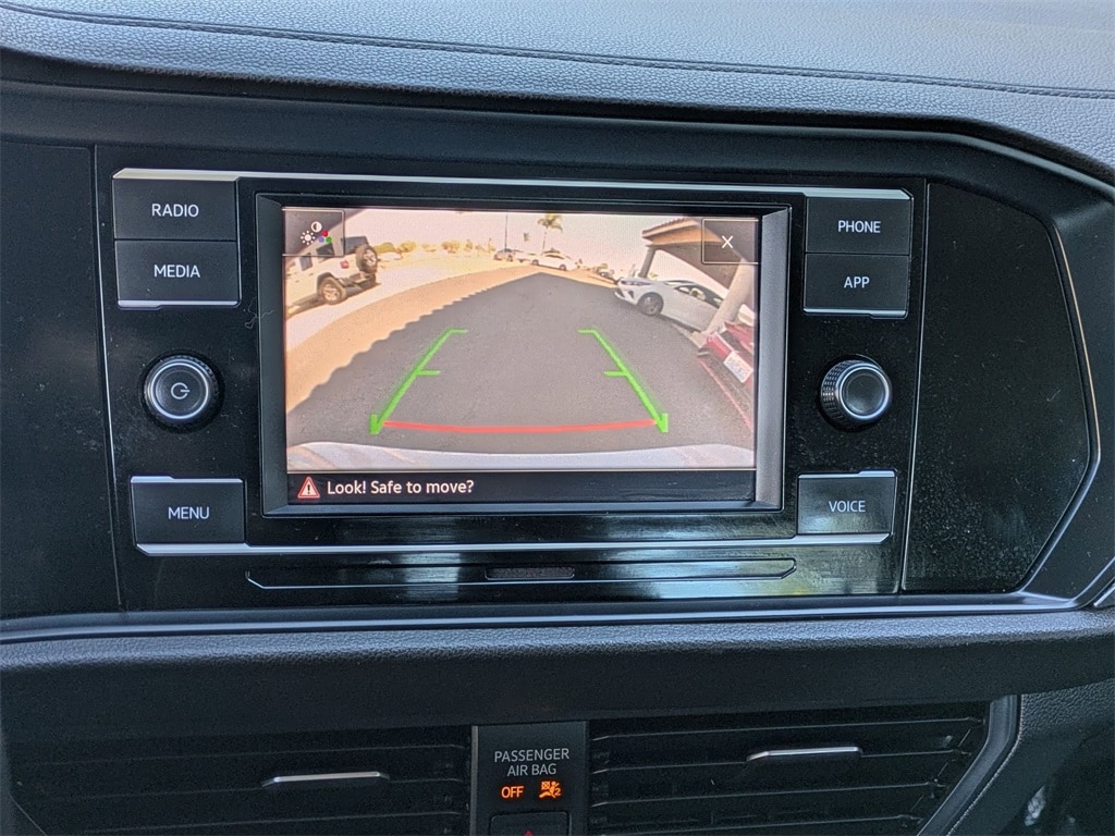 Thumbnail: 2024 Volkswagen Jetta - 17