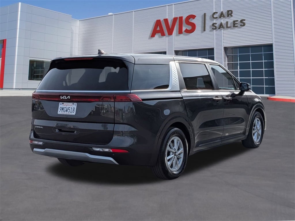 Thumbnail: 2024 Kia Carnival - 6