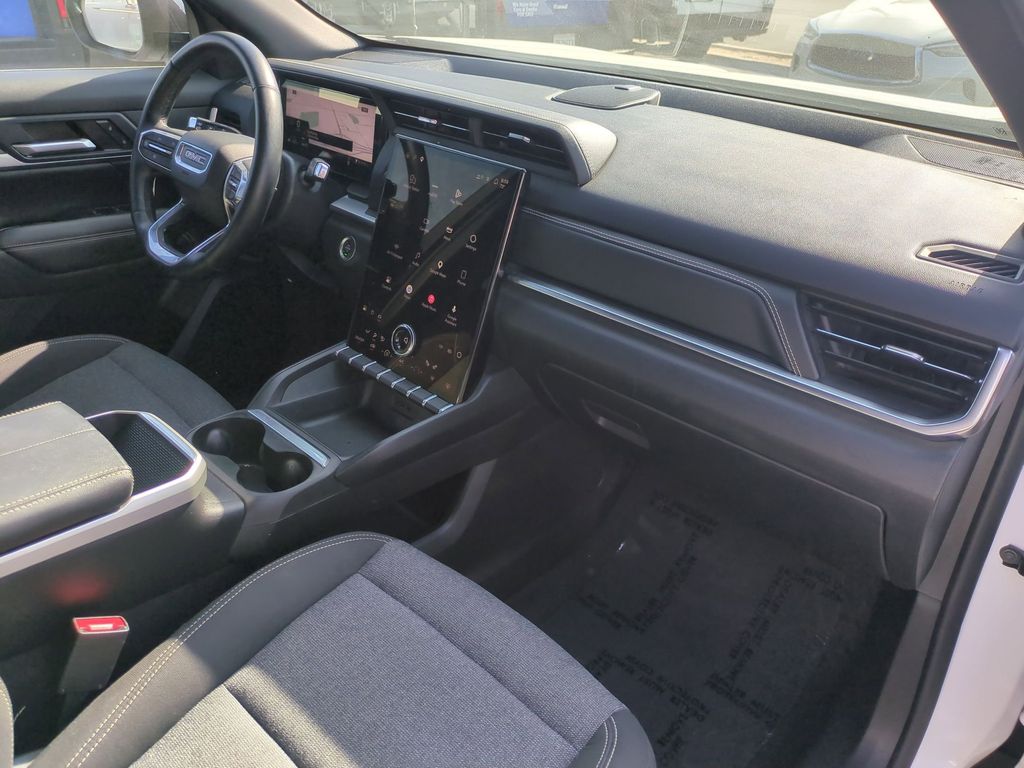Thumbnail: 2025 GMC Terrain - 31