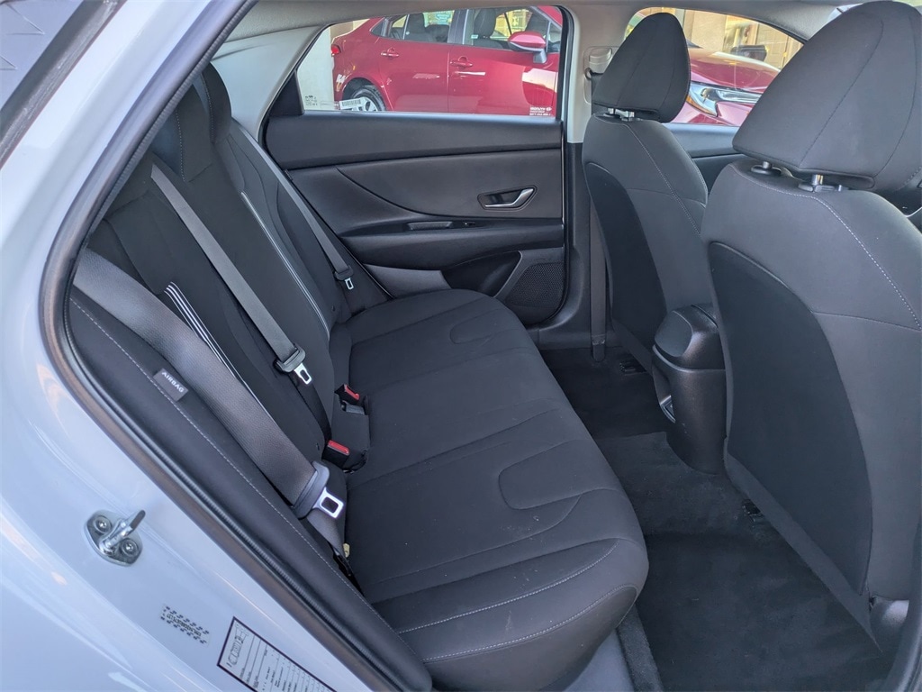 Thumbnail: 2024 Hyundai Elantra - 31