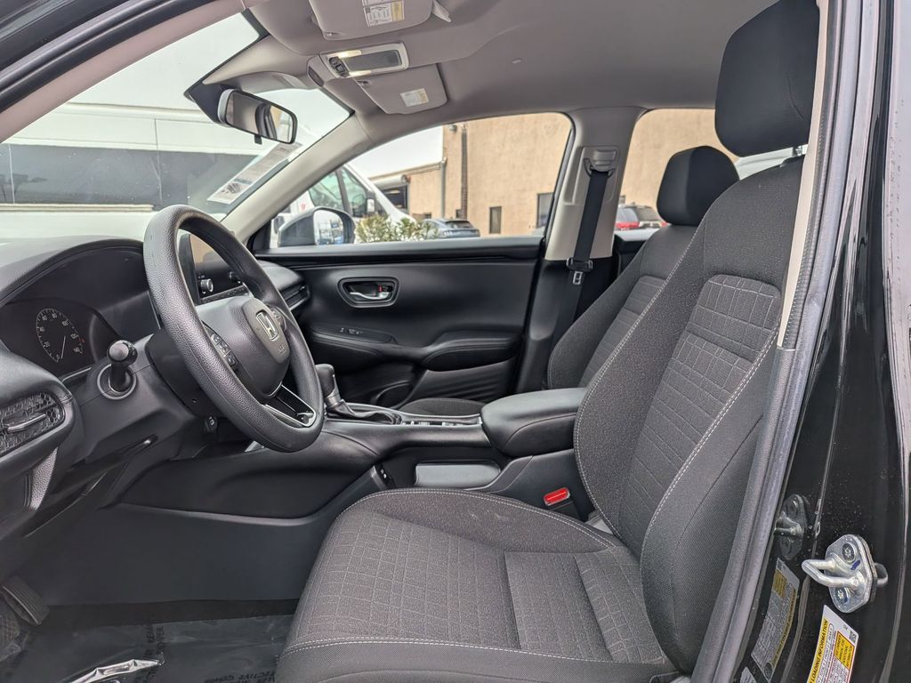 Thumbnail: 2025 Honda HR-V - 15