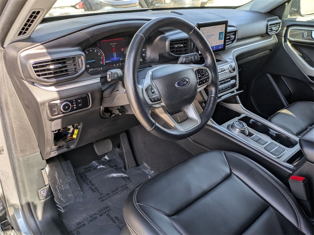 2023 Ford Explorer XLT 14