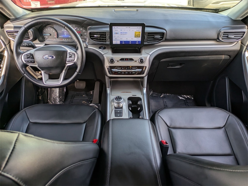 2023 Ford Explorer XLT 25