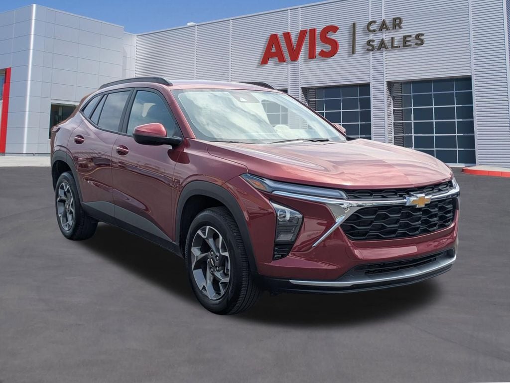 Thumbnail: 2025 Chevrolet Trax - 9