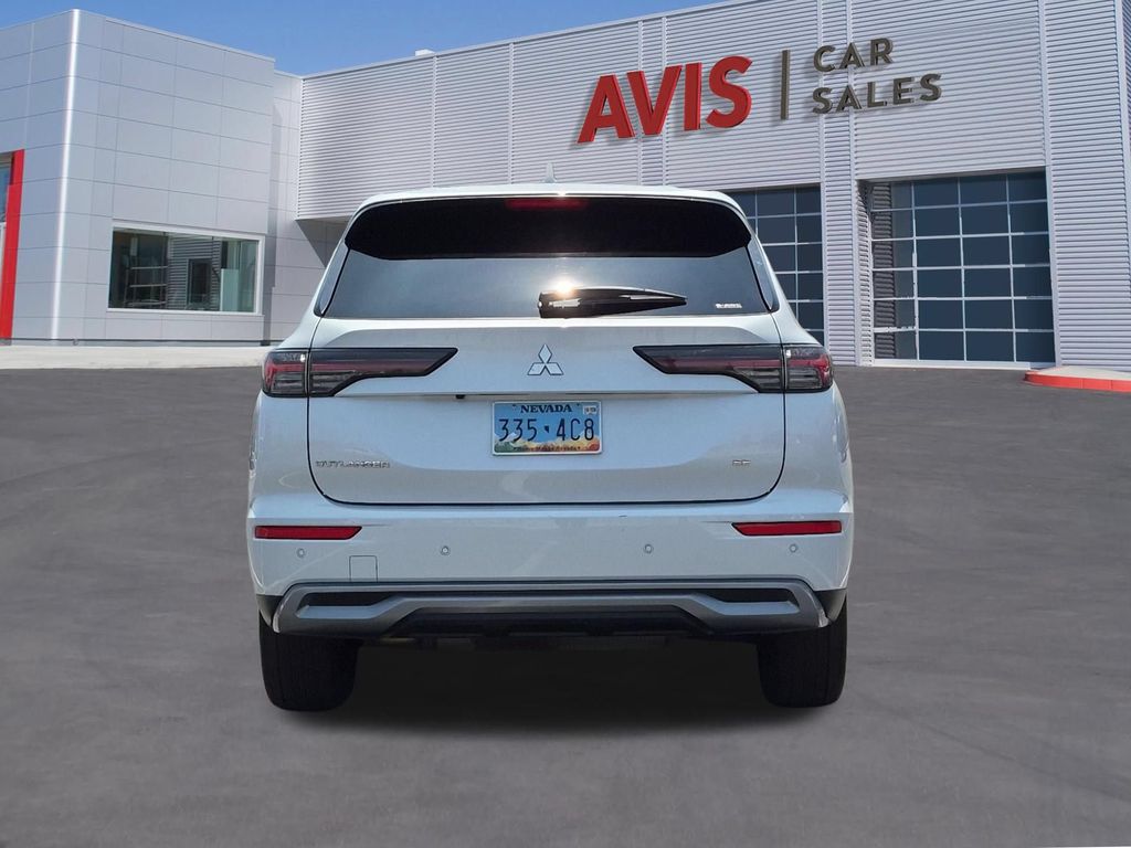 Thumbnail: 2025 Mitsubishi Outlander - 7