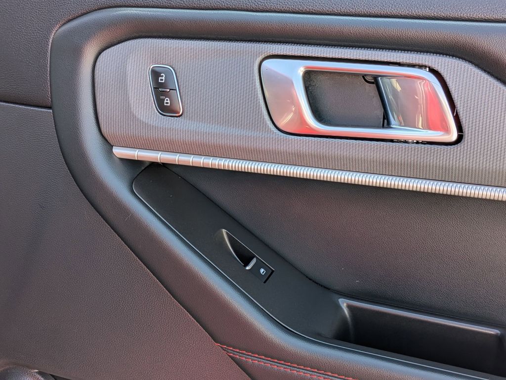 Thumbnail: 2025 Ford Explorer - 33