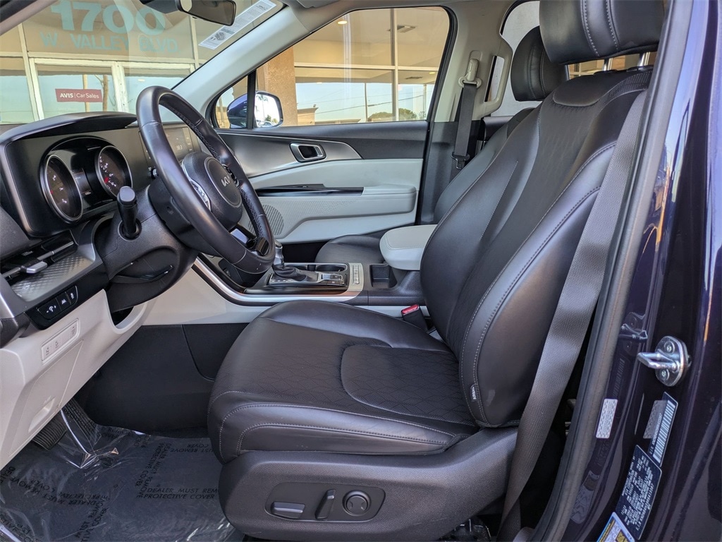 Thumbnail: 2024 Kia Carnival - 25