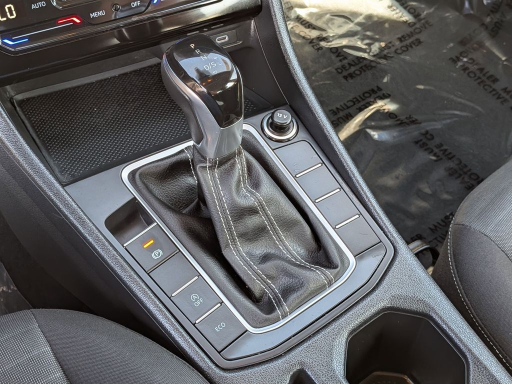 Thumbnail: 2025 Volkswagen Jetta - 20