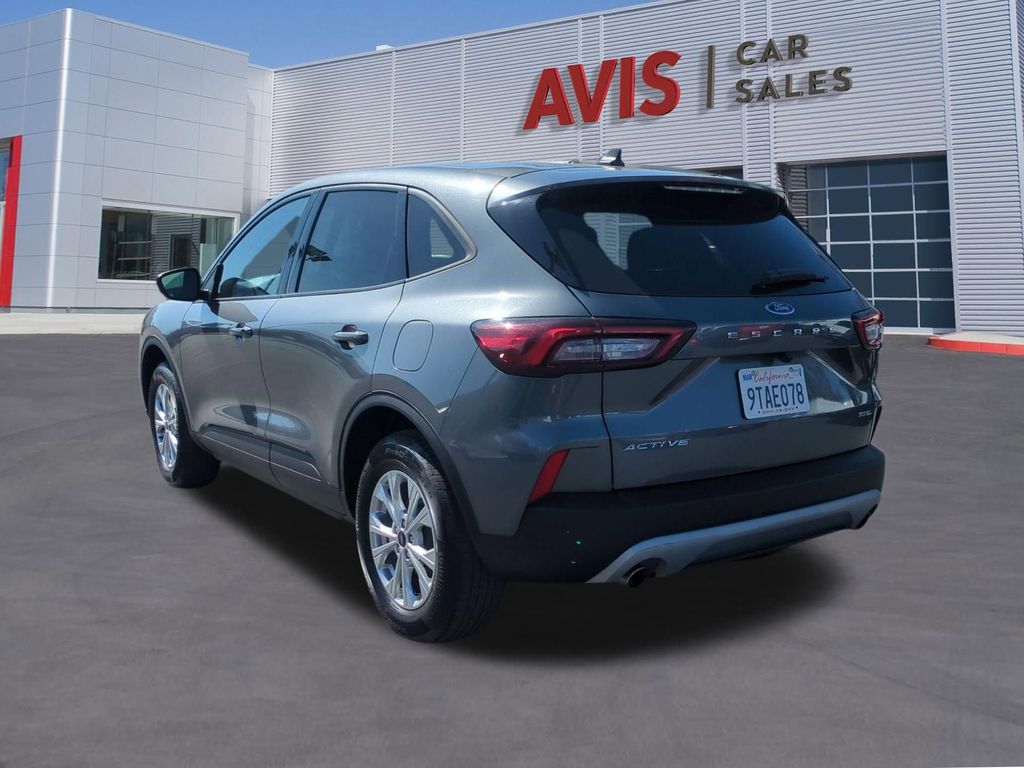 Thumbnail: 2025 Ford Escape - 9