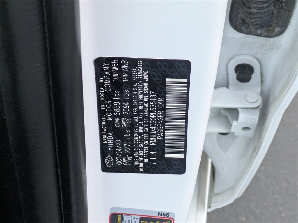 Thumbnail: 2024 Hyundai Elantra - 37