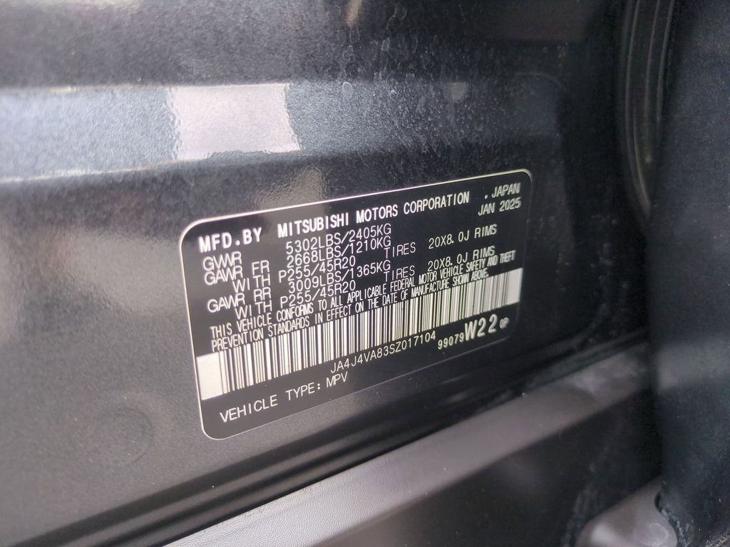 Thumbnail: 2025 Mitsubishi Outlander - 33