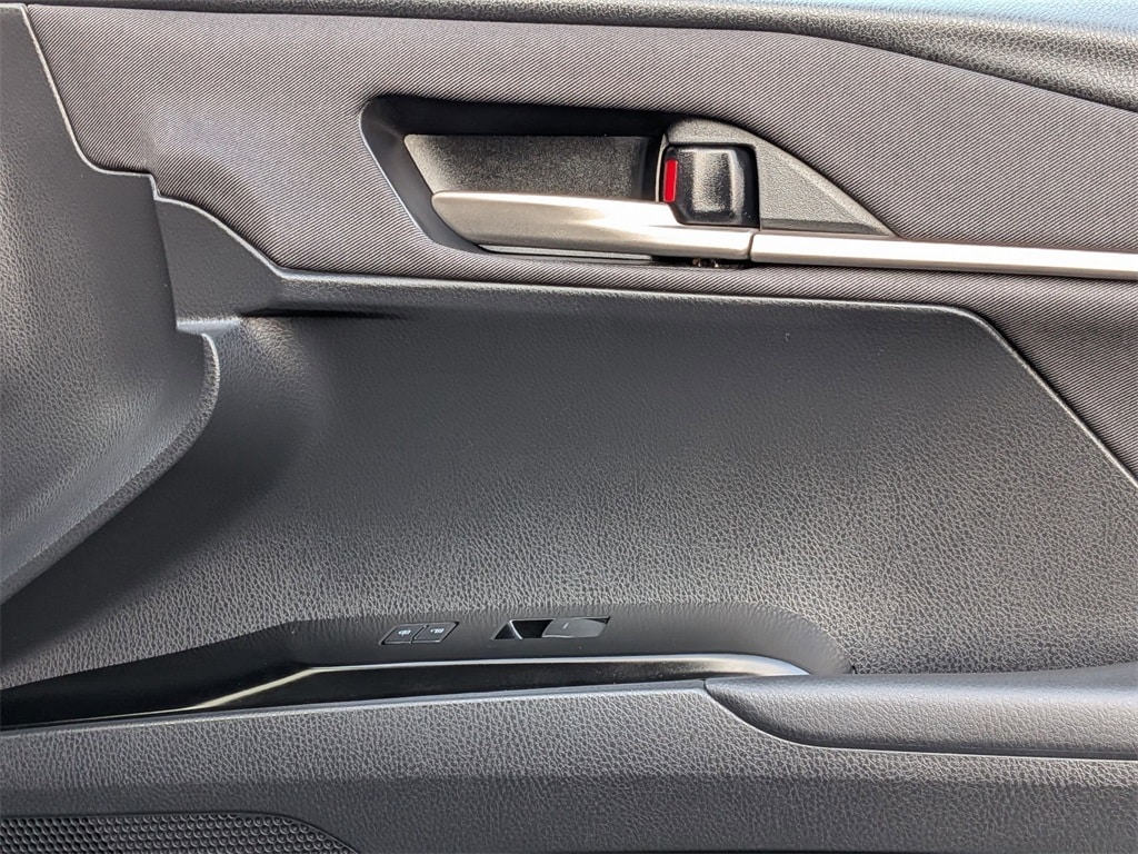 Thumbnail: 2025 Toyota Camry - 30