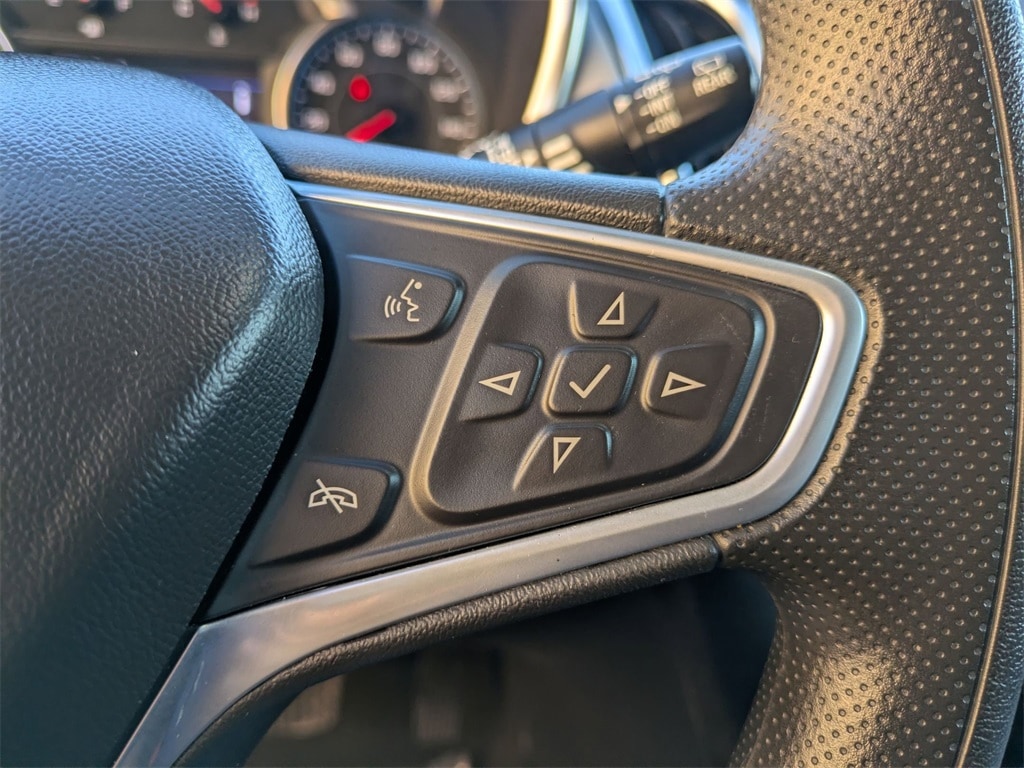 Thumbnail: 2023 Chevrolet Equinox - 23