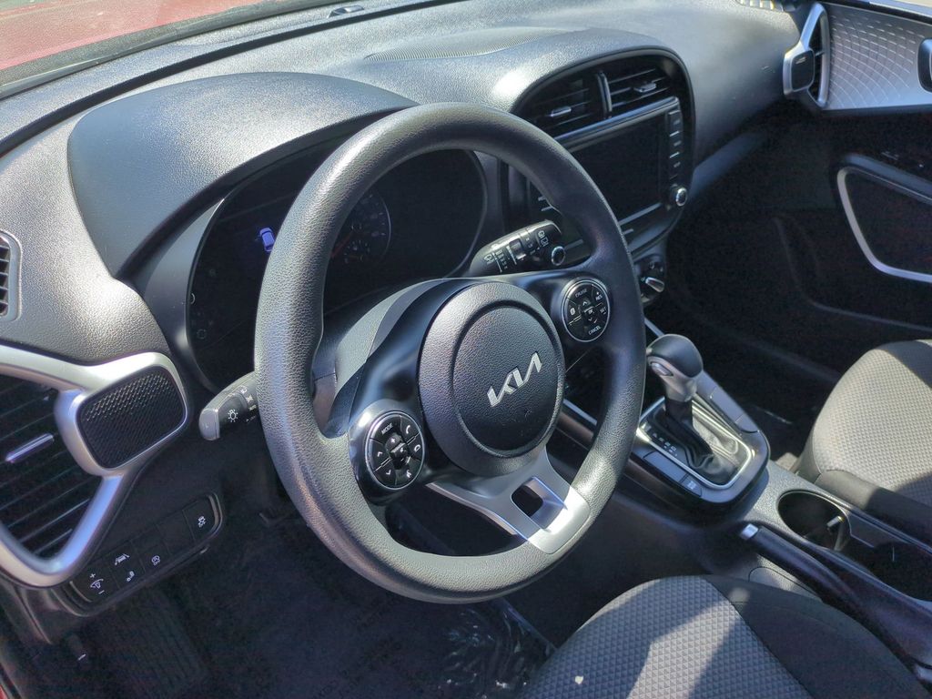 Thumbnail: 2022 Kia Soul - 22