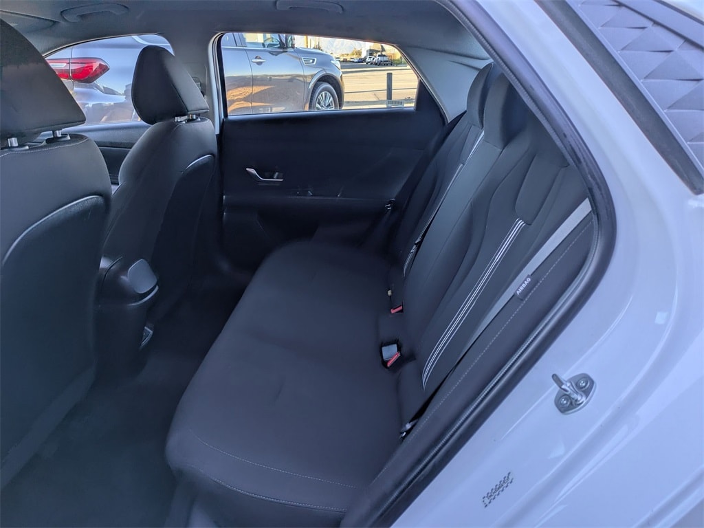 Thumbnail: 2024 Hyundai Elantra - 29