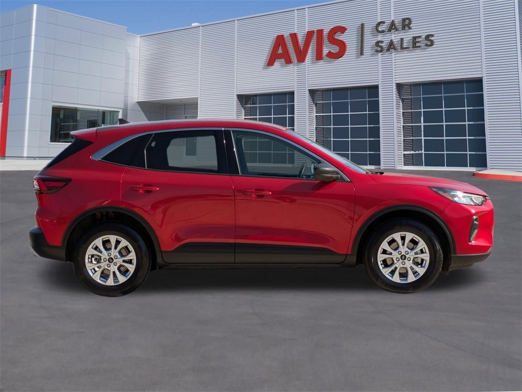 Thumbnail: 2023 Ford Escape - 5