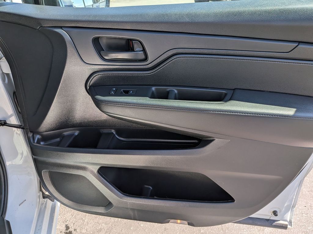 Thumbnail: 2025 Honda Odyssey - 33
