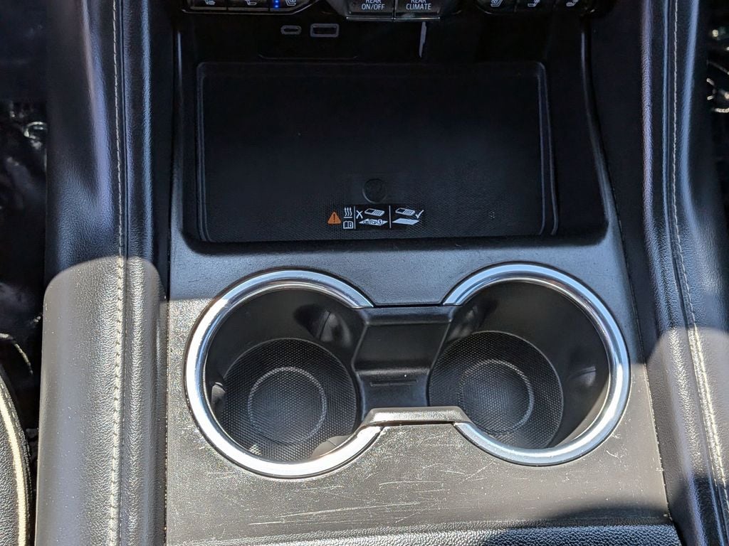 Thumbnail: 2023 Chevrolet Suburban - 22