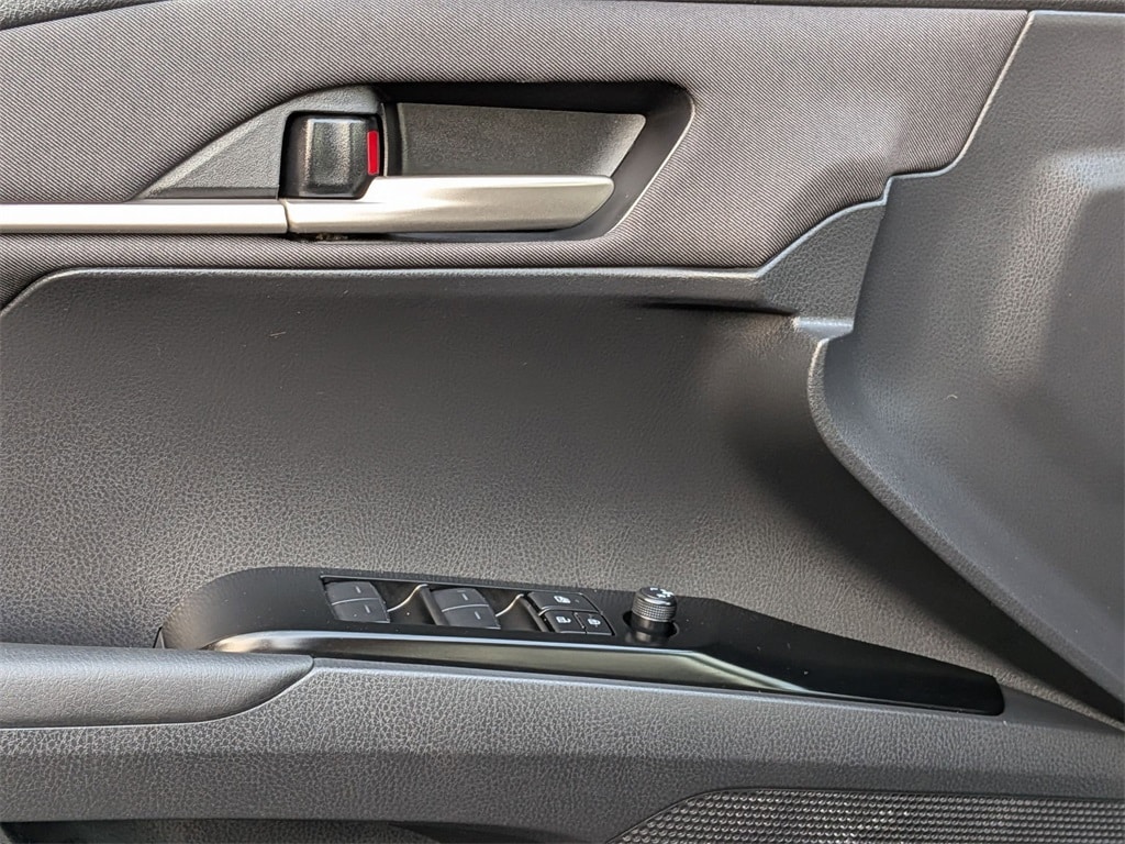 Thumbnail: 2025 Toyota Camry - 13