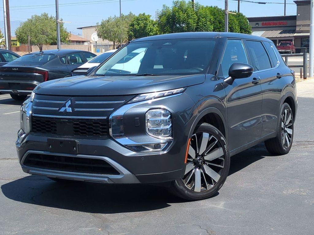 2025 Mitsubishi Outlander SE S-AWC's photo