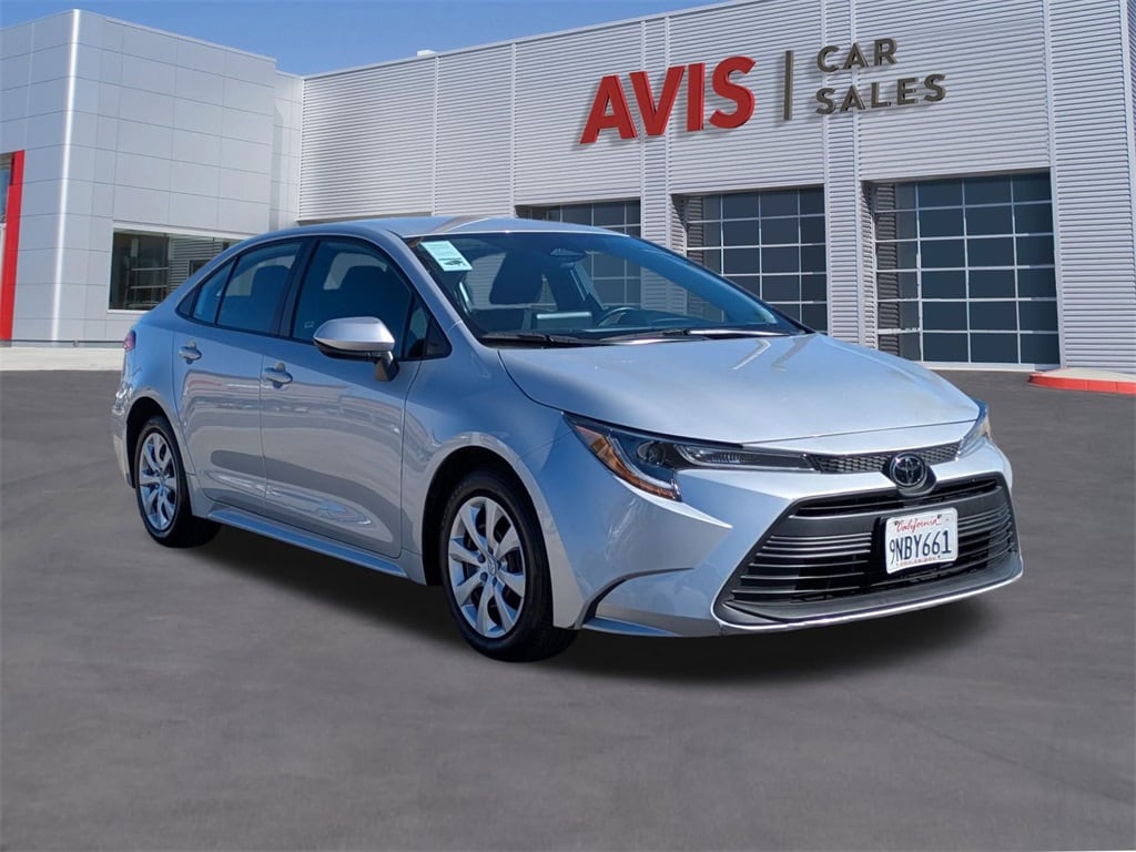 Thumbnail: 2024 Toyota Corolla - 3