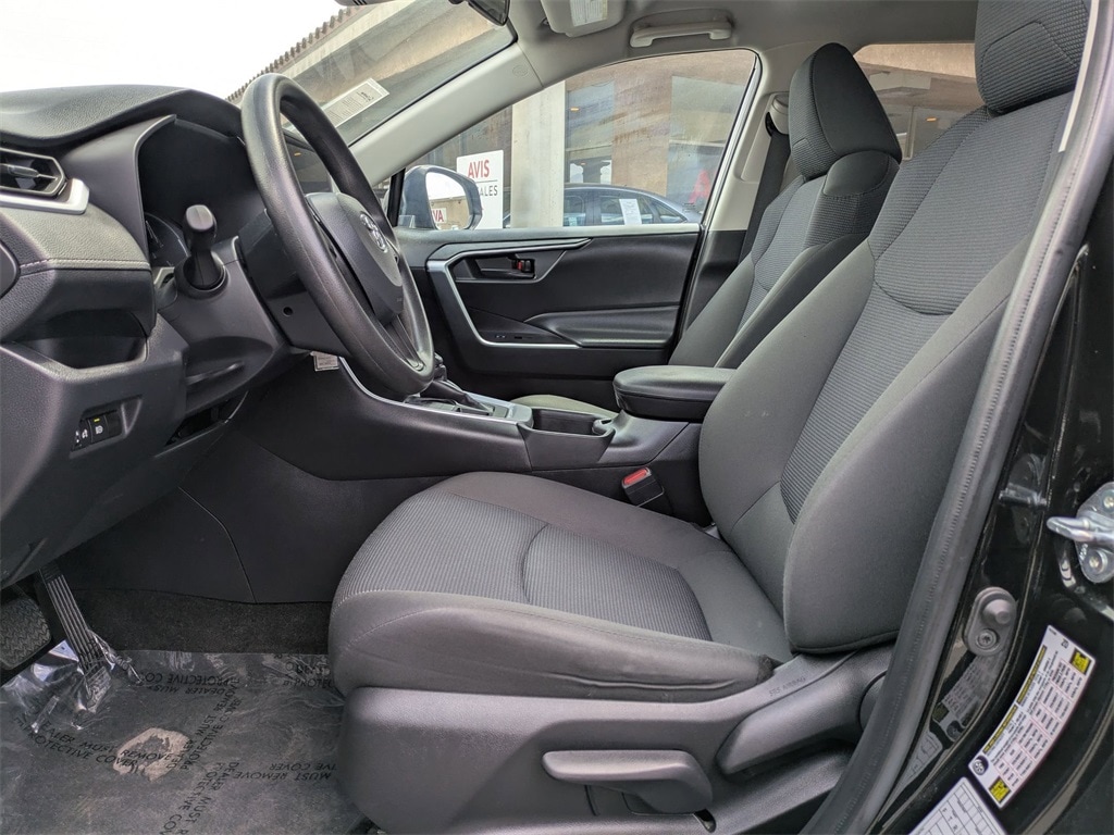 Thumbnail: 2024 Toyota RAV4 - 25