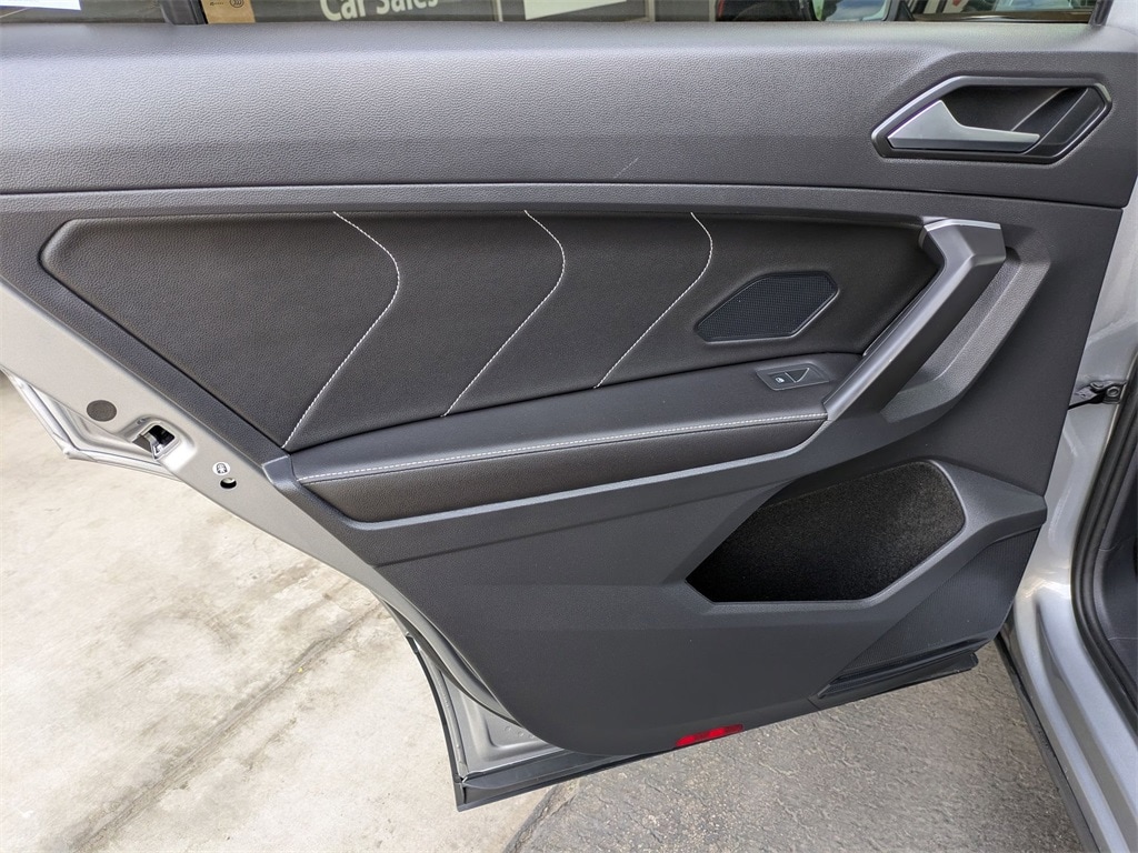 Thumbnail: 2024 Volkswagen Tiguan - 26