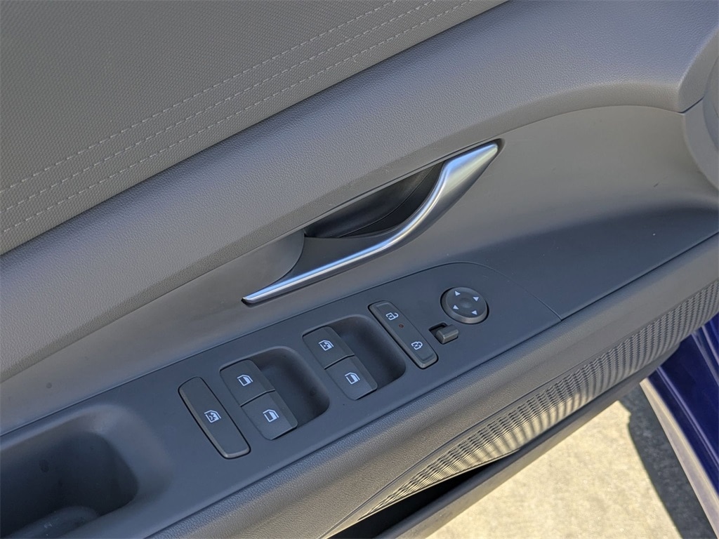 Thumbnail: 2024 Hyundai Elantra - 13