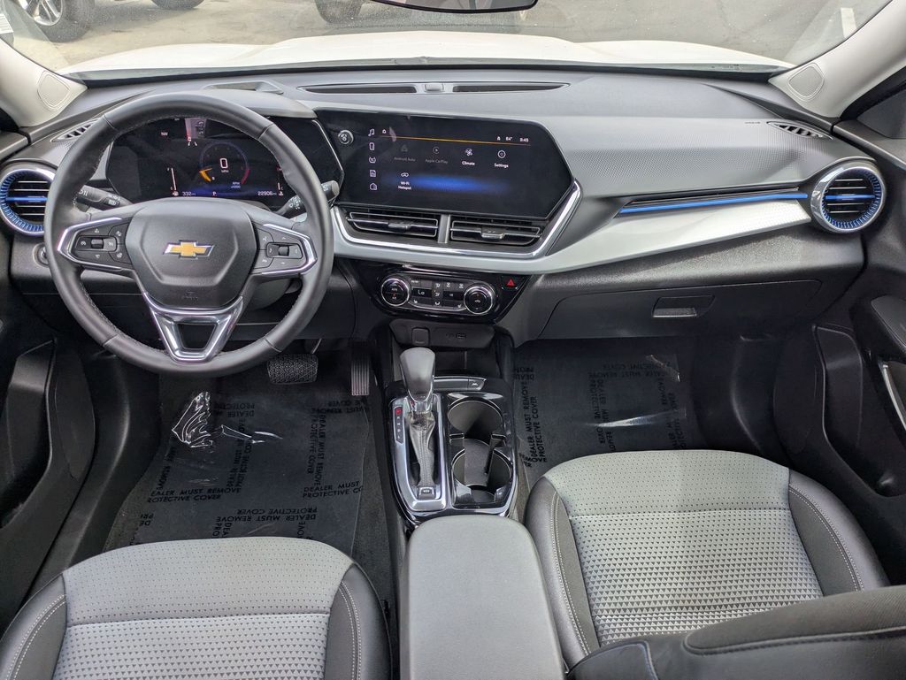 Thumbnail: 2025 Chevrolet Trax - 28