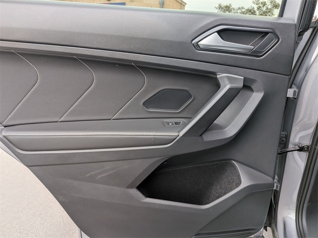 Thumbnail: 2024 Volkswagen Tiguan - 26