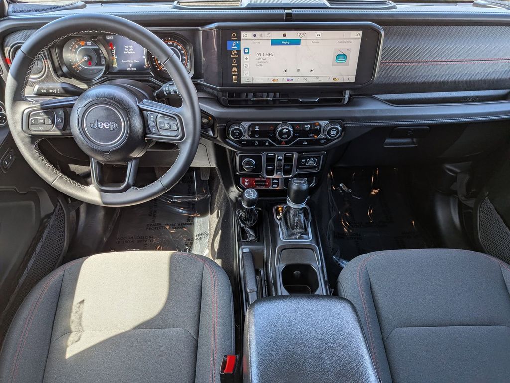 Thumbnail: 2025 Jeep Wrangler - 22